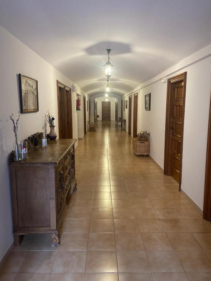 MONASTERIO de SANTA MARÍA DE VALVANERA Anguiano Exterior foto