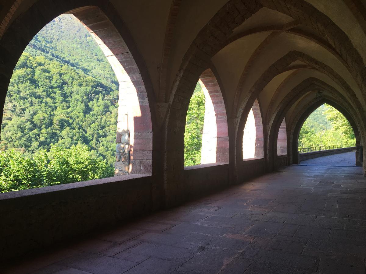 MONASTERIO de SANTA MARÍA DE VALVANERA Anguiano Exterior foto