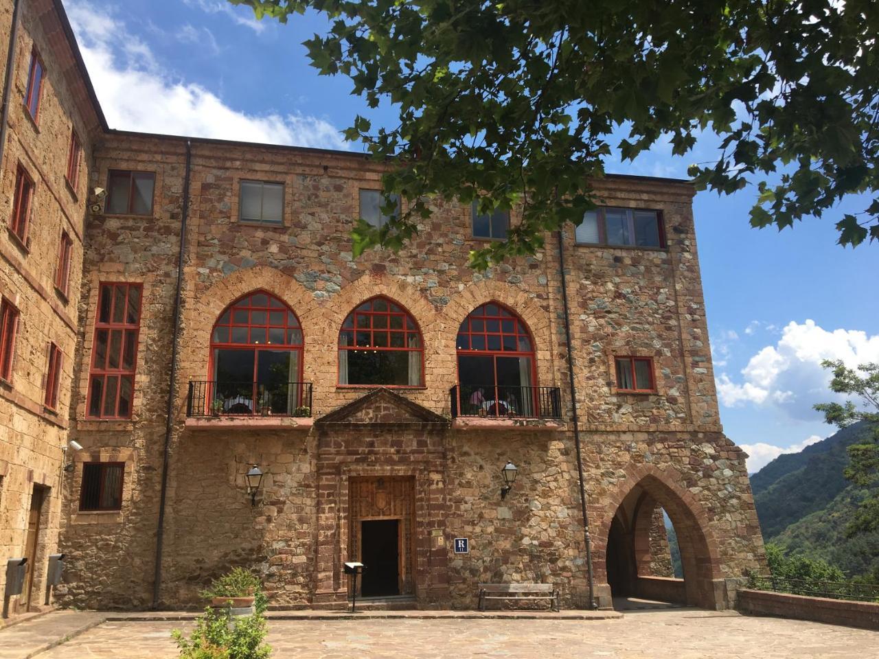 MONASTERIO de SANTA MARÍA DE VALVANERA Anguiano Exterior foto